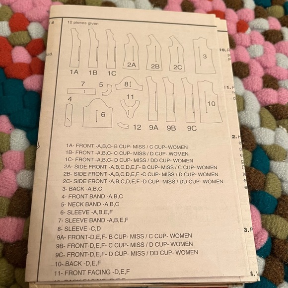 Simplicity Patterns Bundle of Four (4) UNCUT - Picture 9 of 11